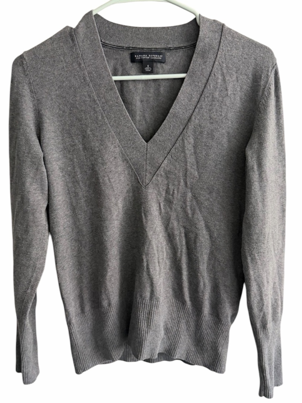 Banana Republic Y2K Gray Silk Cotton Cashmere V-Neck Sweater Size S Cozy Fall